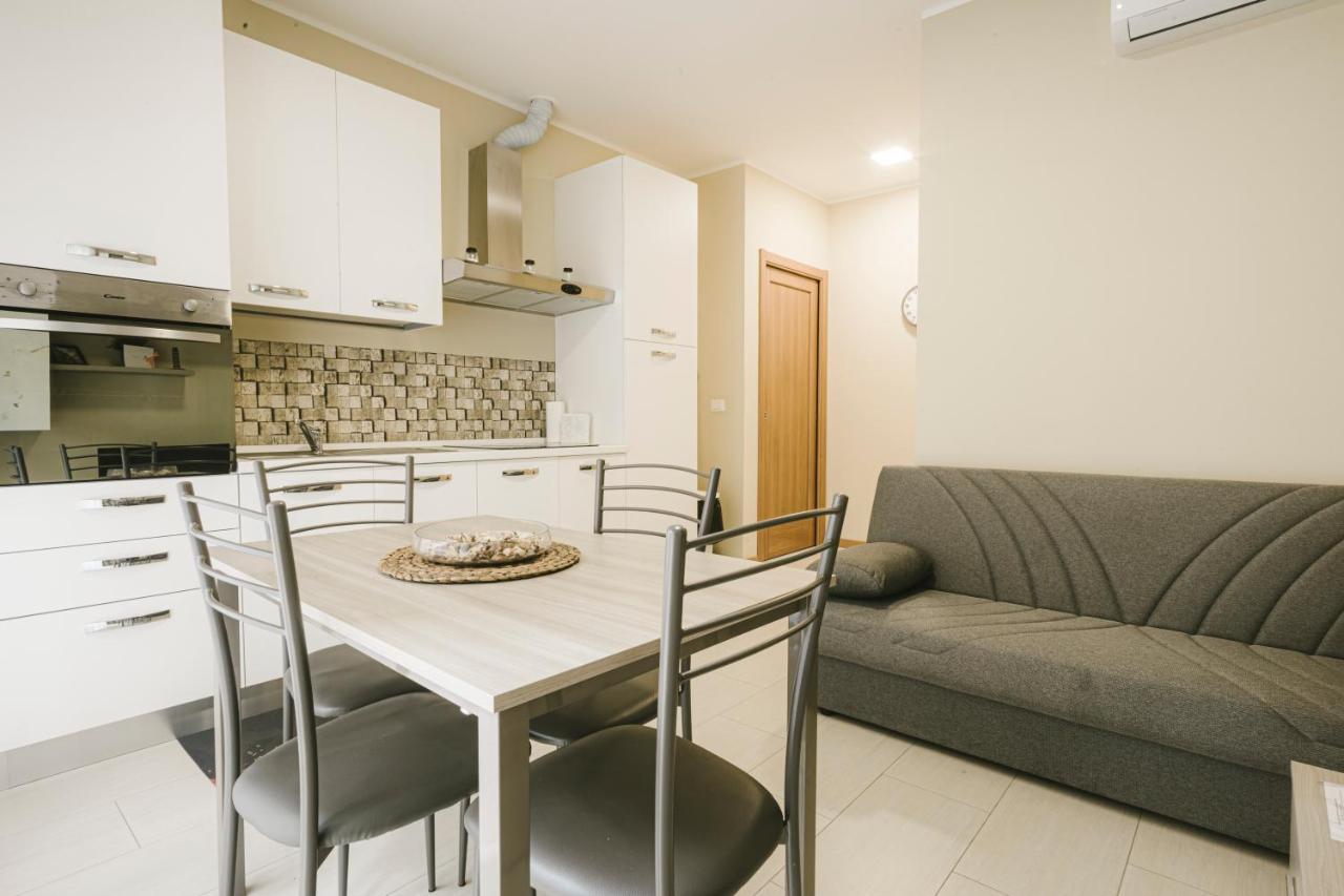 Grab A Flat In Coroneo Aparthotel Trieszt Kültér fotó