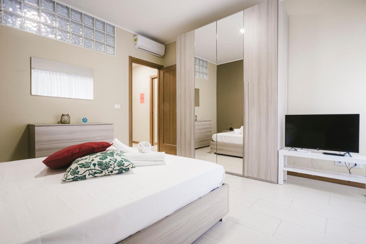 Grab A Flat In Coroneo Aparthotel Trieszt Kültér fotó